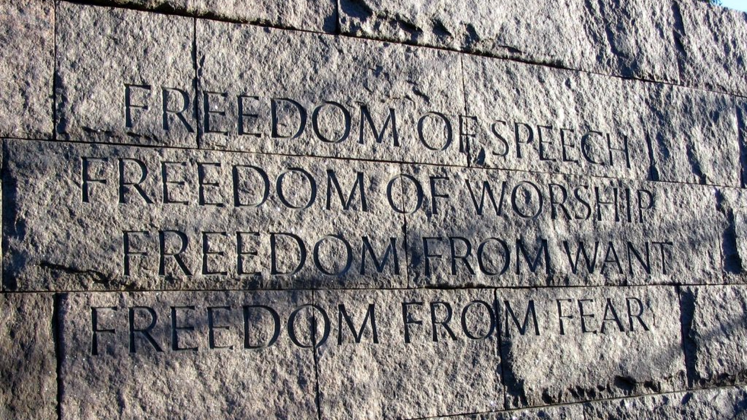 Memorial wall met Four Freedoms, ook wel de Vier Vrijheden muur